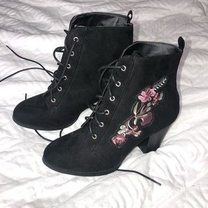 Embroidery Ankle Boots